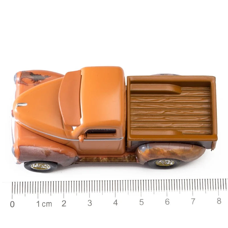 Pixar Cars 3 Lightning McQueen Diecast 1:55 Scale – Mater & McQueen Alloy Model Collection, Kids Toy Gift