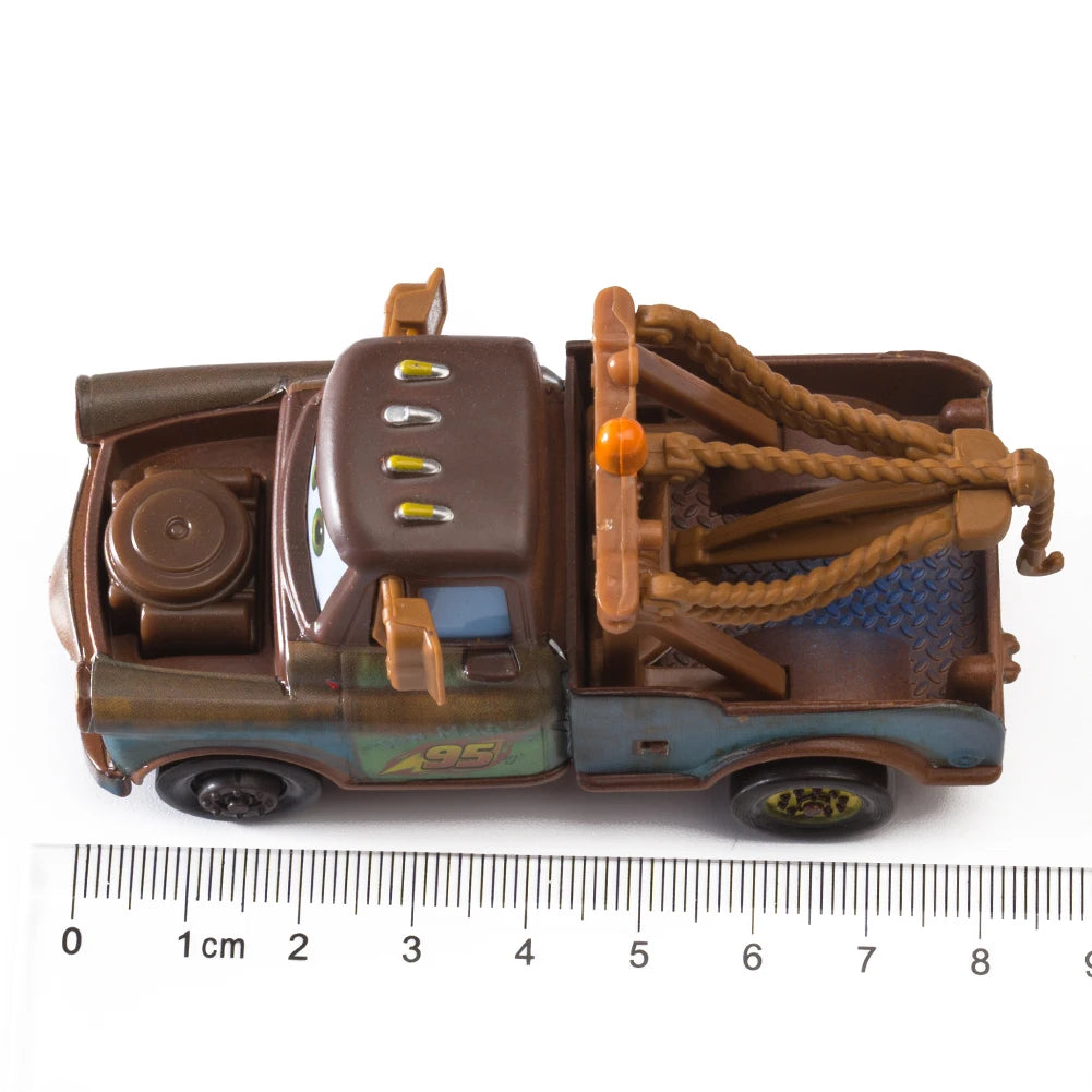 Pixar Cars 3 Lightning McQueen Diecast 1:55 Scale – Mater & McQueen Alloy Model Collection, Kids Toy Gift