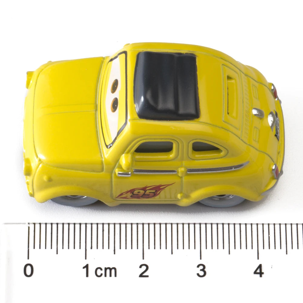 Pixar Cars 3 Lightning McQueen Diecast 1:55 Scale – Mater & McQueen Alloy Model Collection, Kids Toy Gift